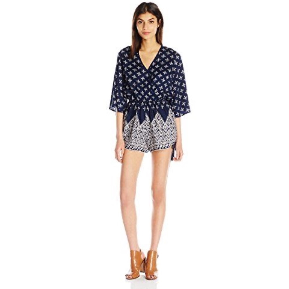 ๐ฅ CLEARANCE Boho Tassel Sides Deep V Tie Back Surplice Romper - Picture 1 of 5